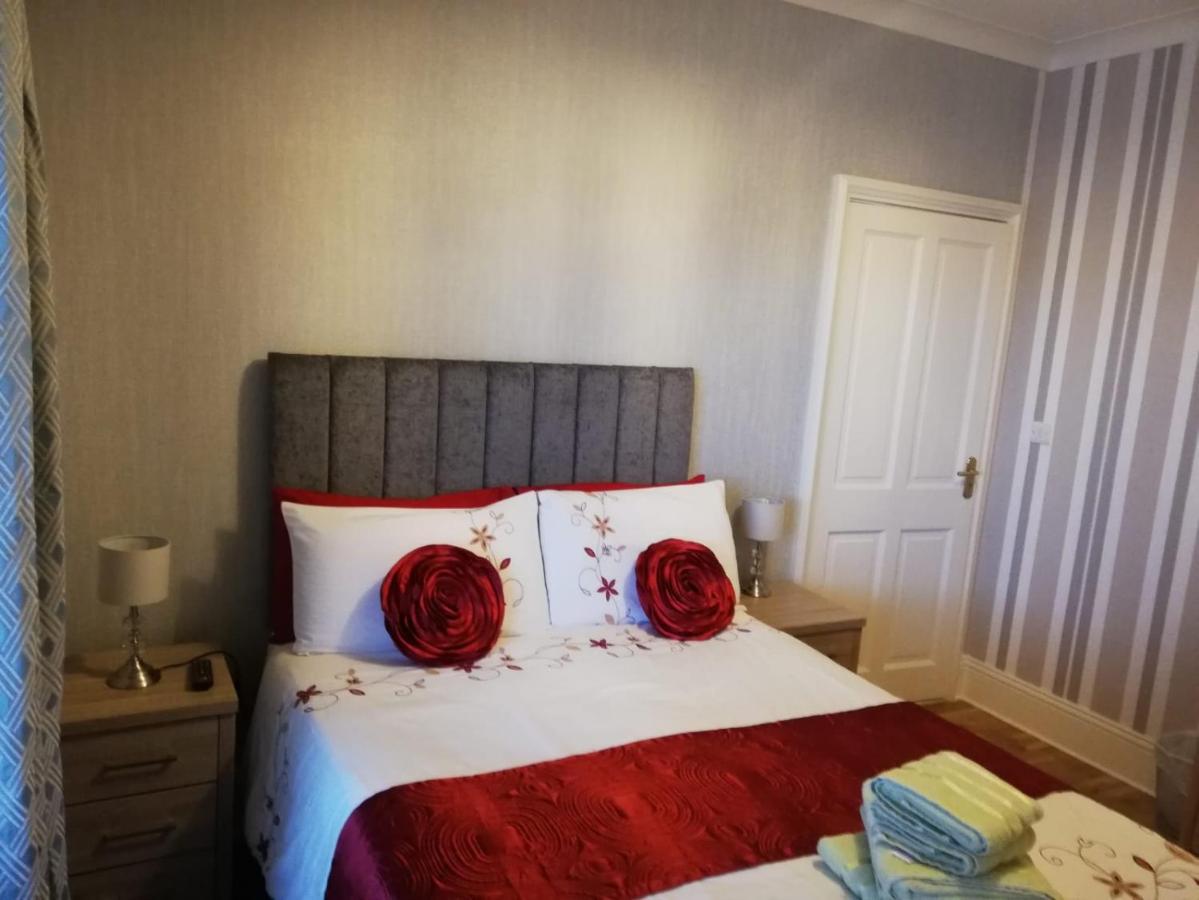 Hunters Lodge B&B Tramore Bagian luar foto
